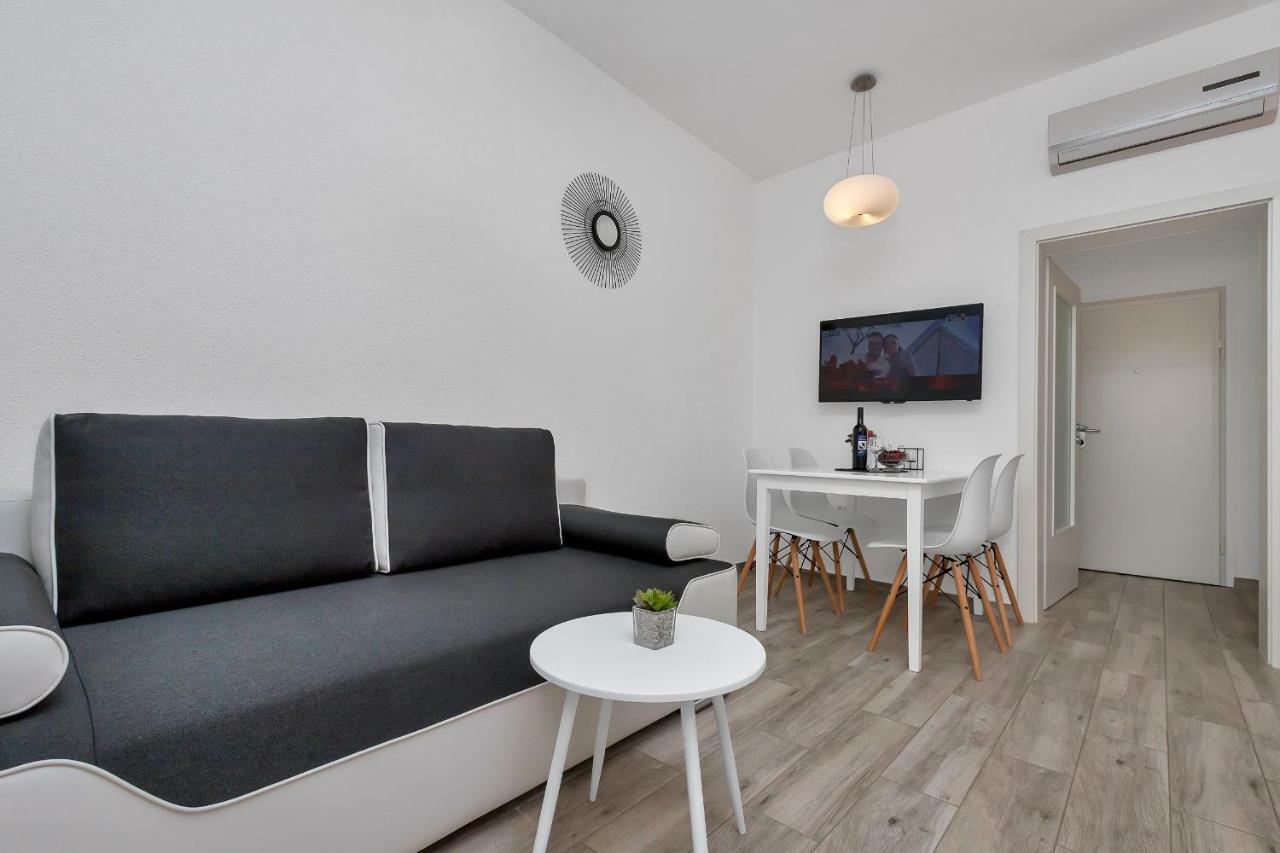 Apartment Kate Podgora Exteriör bild